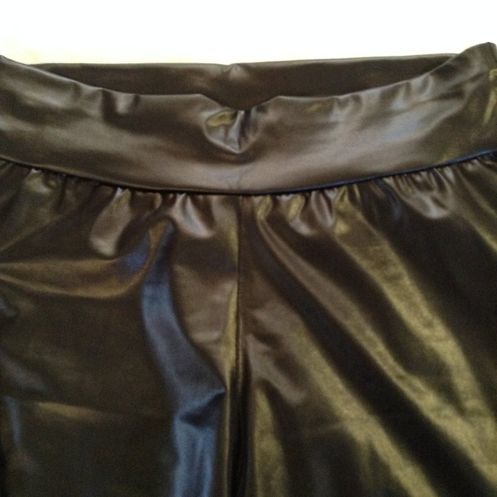 Black Faux leather look leggings NWOT Large - Picture 2 of 6